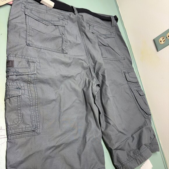 Union Bay Cargo Messenger Belted Shorts Men's size 38 - Picture 9 of 11
